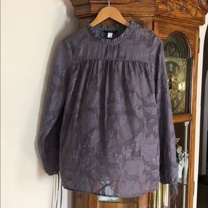 NWT beautiful blouse with button detail/embroidery
